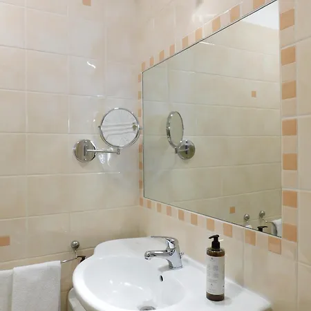 ゲストハウス A' Marina 4*