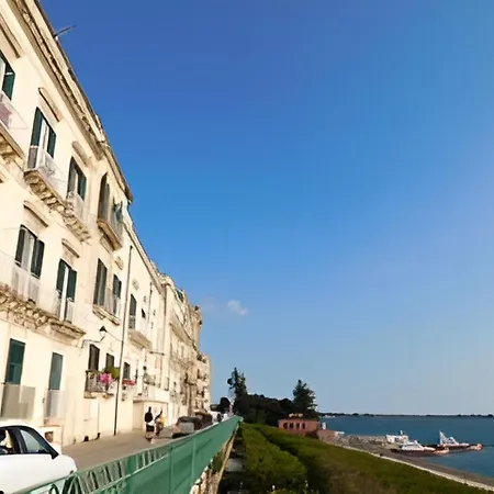 Πανσιόν A' Marina 4*